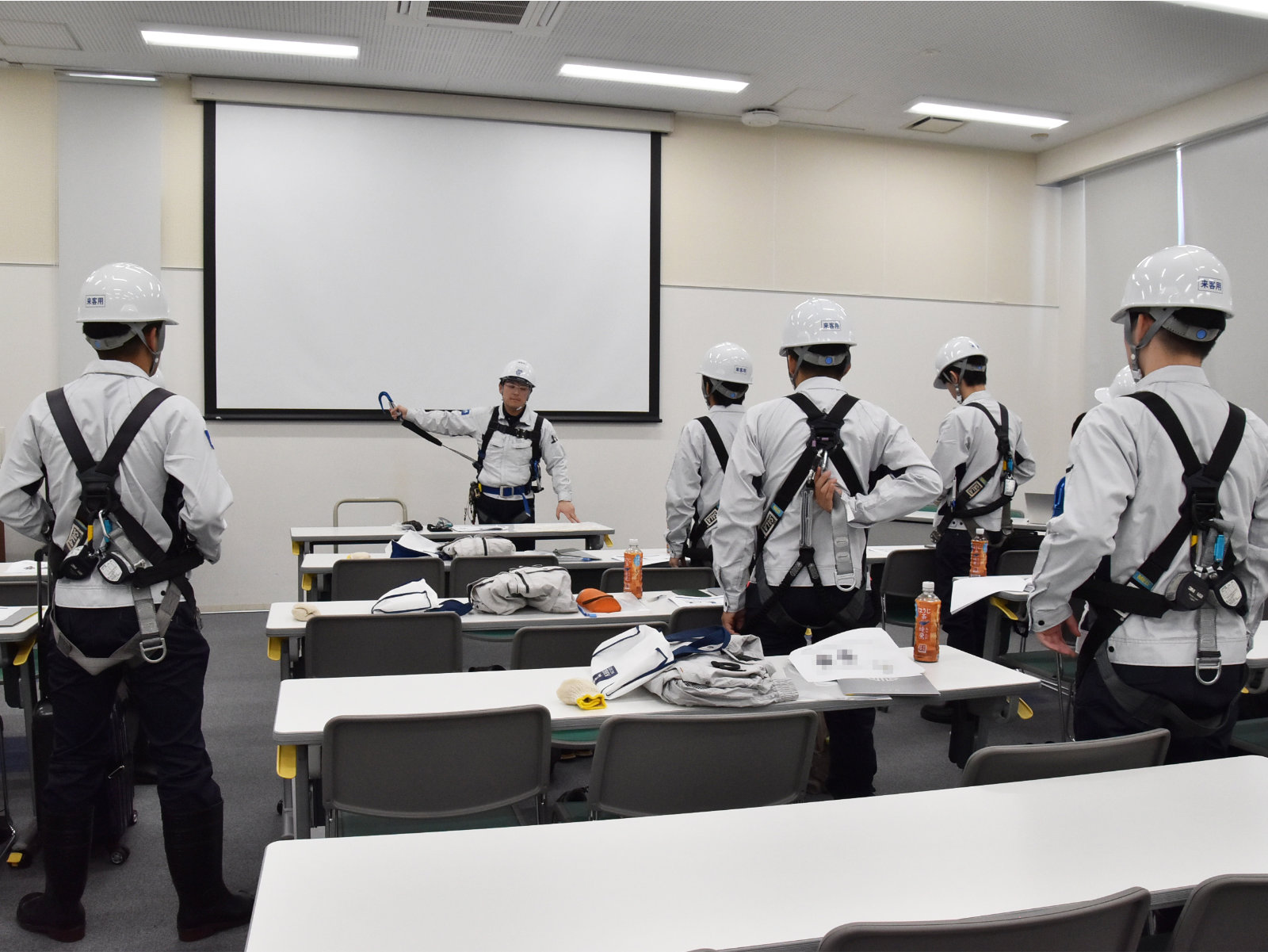 安全体験・本社見学の様子